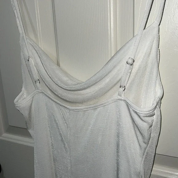 White Shimmery/Soft Dress - Picture 4 of 9